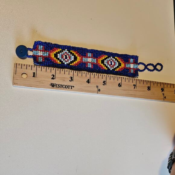 Vintage Native American Seed Bead Bracelet Blue with Diamond Pattern - Picture 4 of 7
